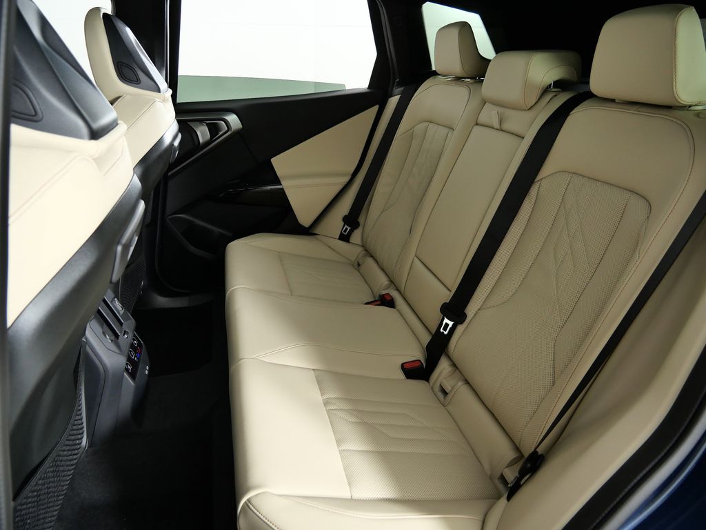 Thumbnail: 2026 BMW X3 - 31