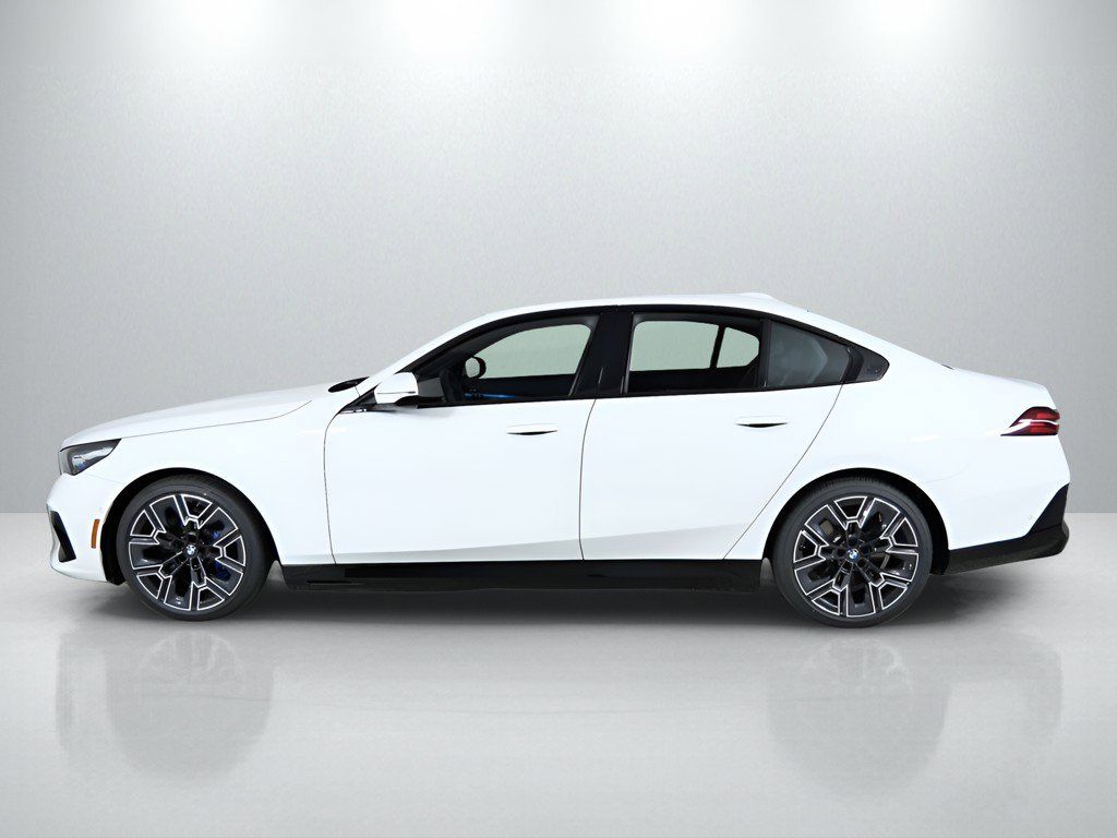Thumbnail: 2026 BMW i5 - 16
