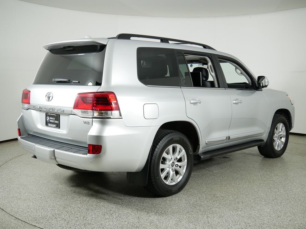 Thumbnail: 2016 Toyota Land Cruiser - 9