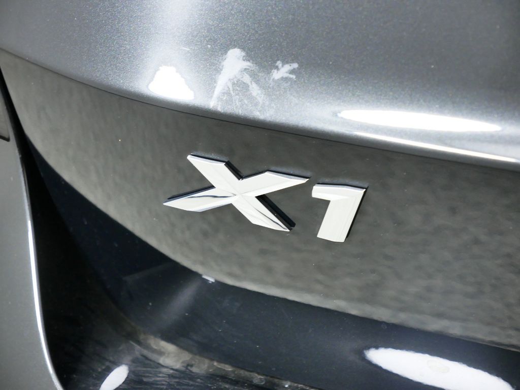Thumbnail: 2025 BMW X1 - 12