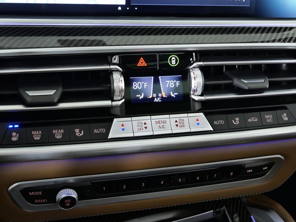 Thumbnail: 2023 BMW X6 - 45