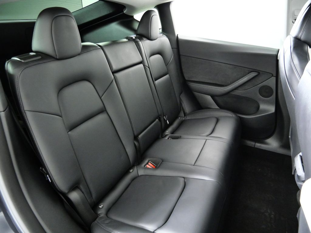 Thumbnail: 2022 Tesla Model Y - 28