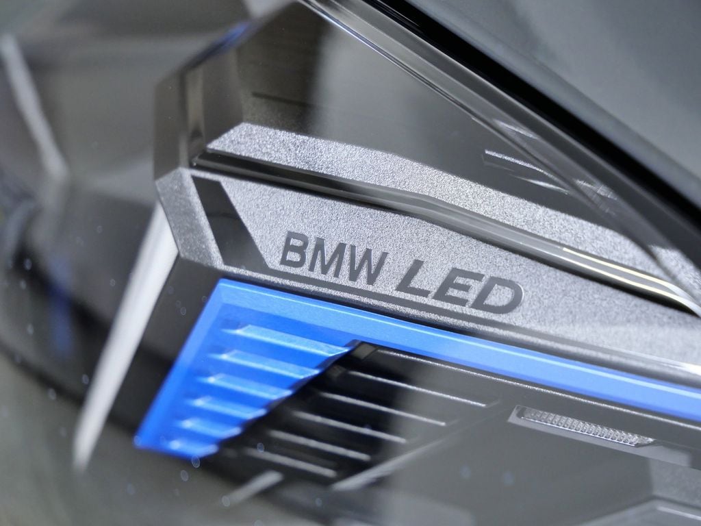 Thumbnail: 2026 BMW 4 Series - 4