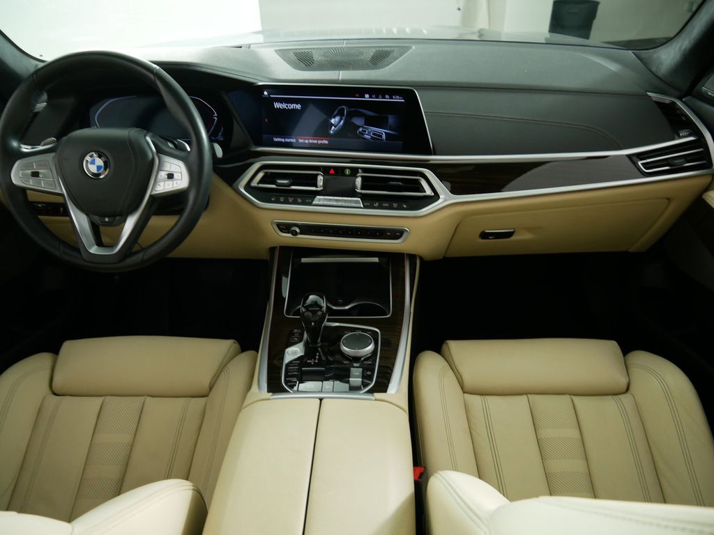 Thumbnail: 2021 BMW X7 - 7