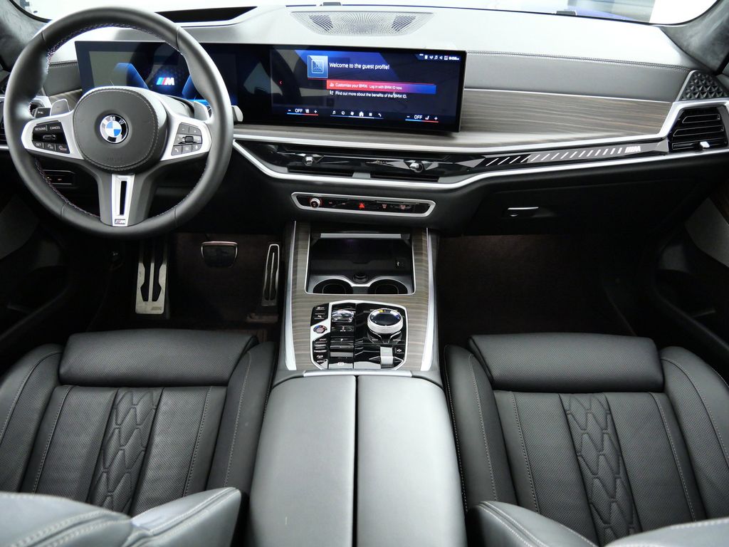 Thumbnail: 2025 BMW X7 - 6