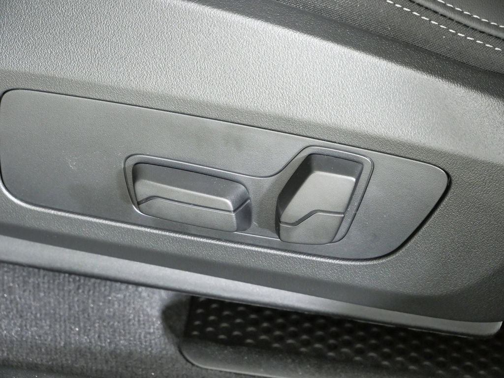 Thumbnail: 2026 BMW X2 - 38