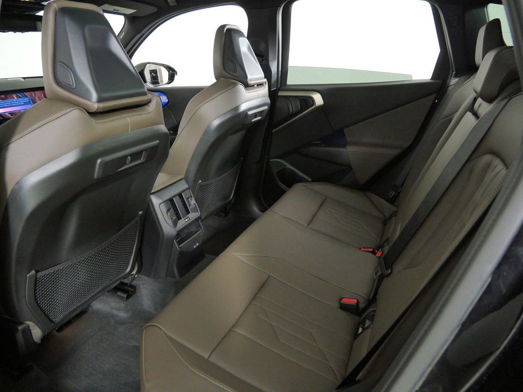 Thumbnail: 2025 BMW X3 - 35
