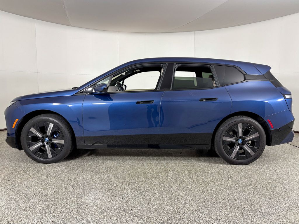 Thumbnail: 2024 BMW iX - 6
