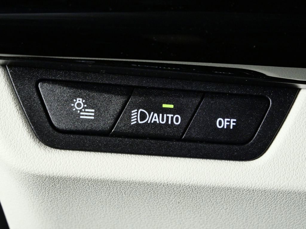 Thumbnail: 2026 BMW X1 - 40