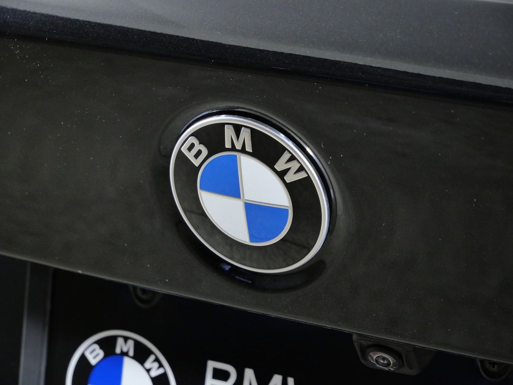 Thumbnail: 2023 BMW 3 Series - 14