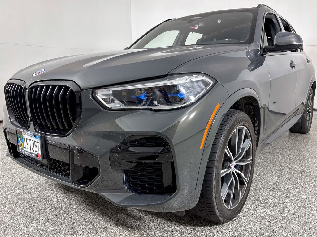Thumbnail: 2023 BMW X5 - 5