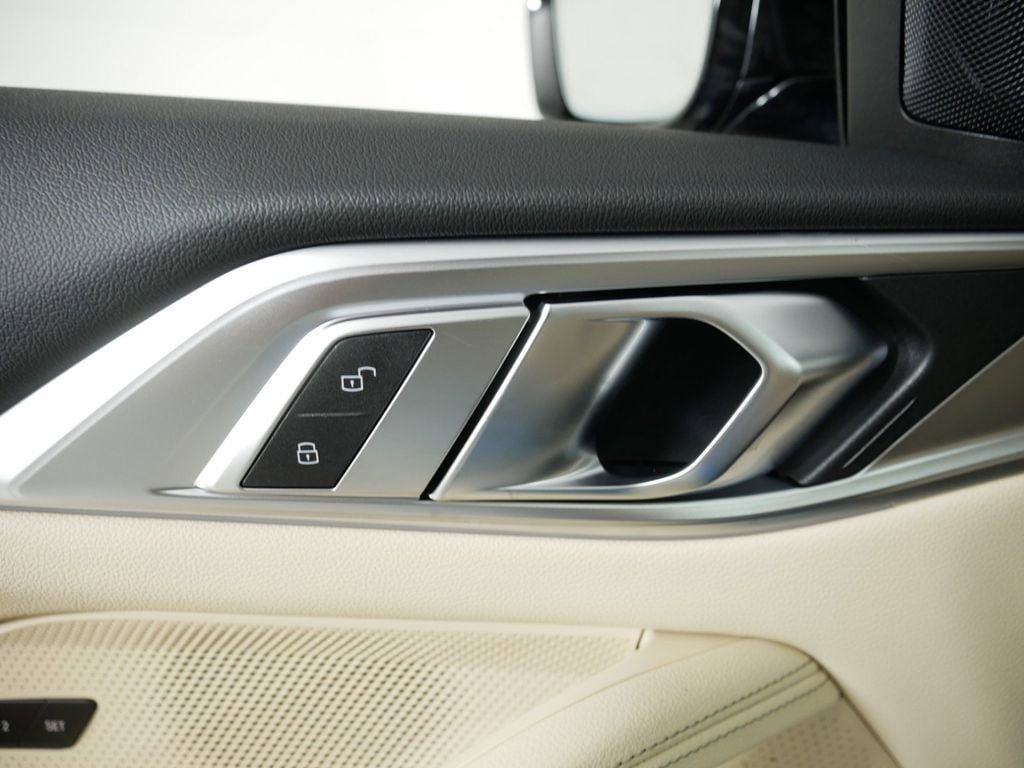 Thumbnail: 2025 BMW 4 Series - 34