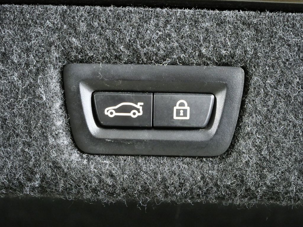 Thumbnail: 2018 BMW 5 Series - 29