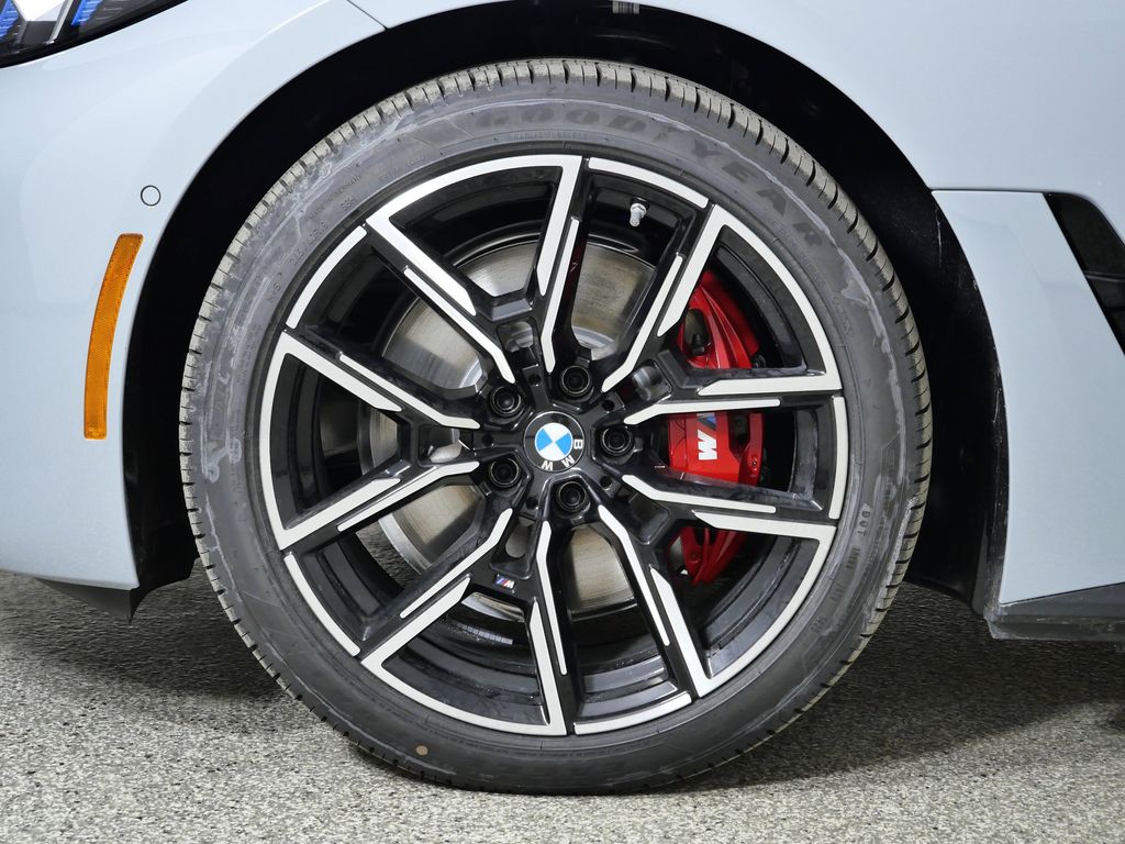 Thumbnail: 2026 BMW i4 - 17