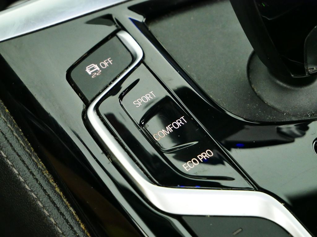 Thumbnail: 2019 BMW 6 Series - 45