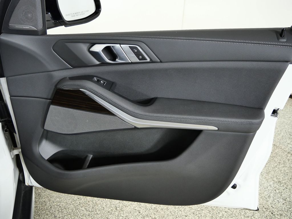 Thumbnail: 2020 BMW X5 - 20