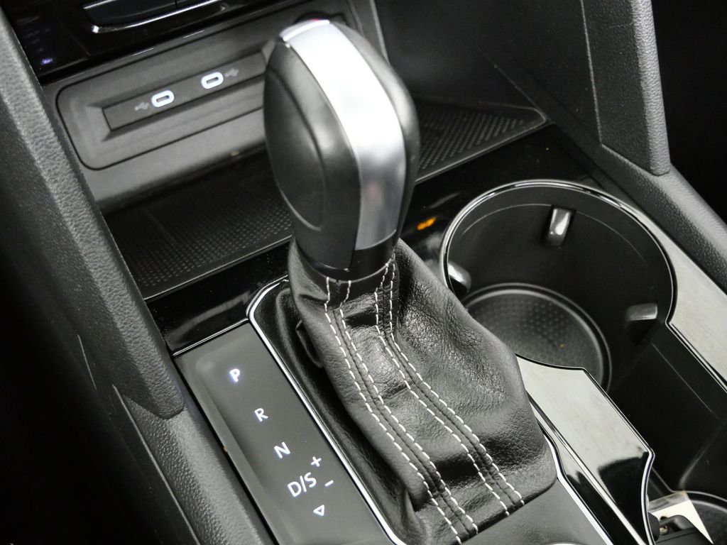 Thumbnail: 2023 Volkswagen Atlas - 45