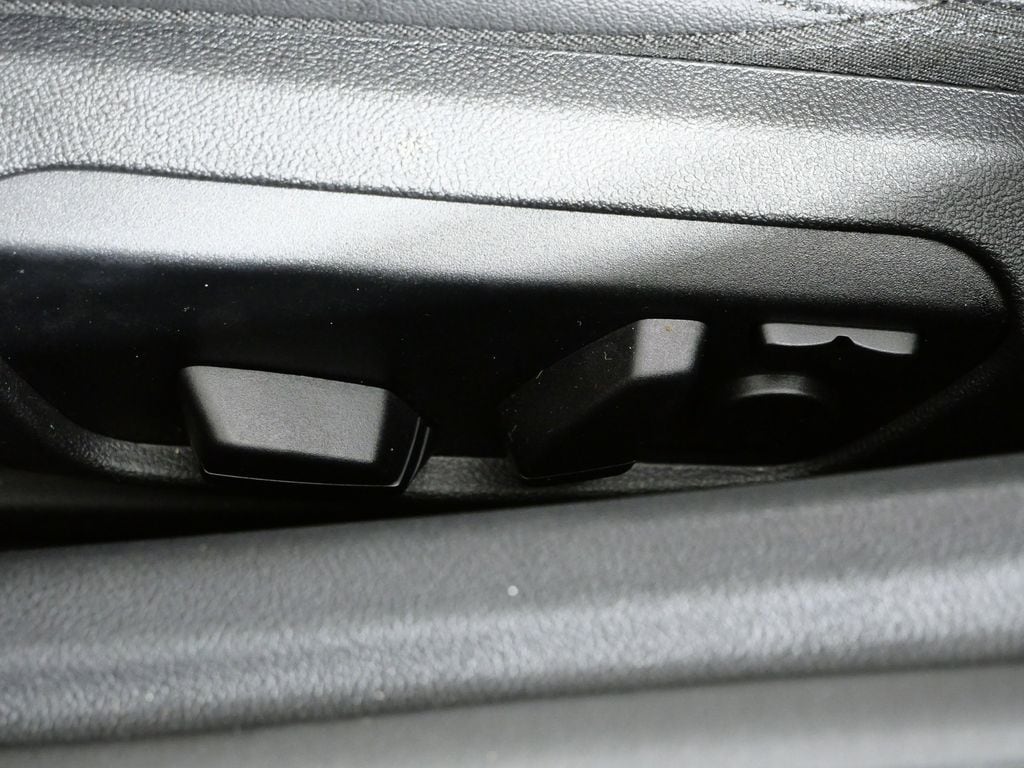 Thumbnail: 2025 BMW Z4 - 37