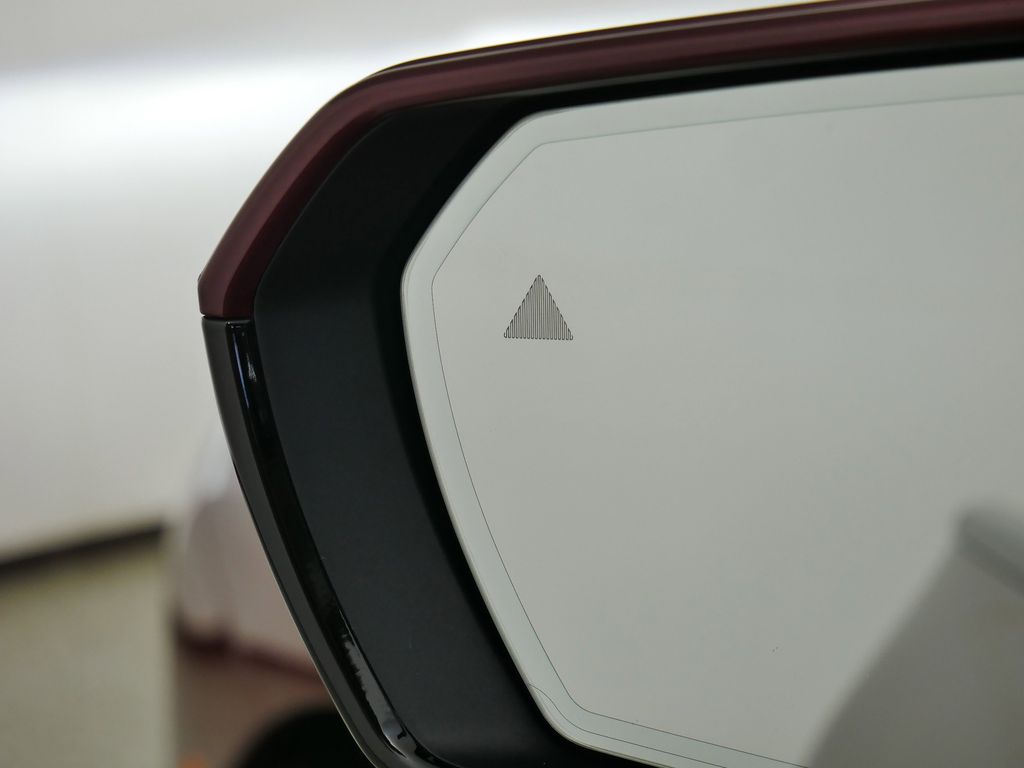 Thumbnail: 2023 BMW iX - 40