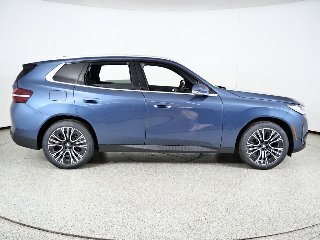 Thumbnail: 2026 BMW X3 - 10