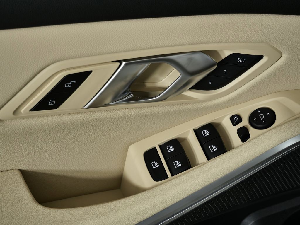 Thumbnail: 2026 BMW 3 Series - 35