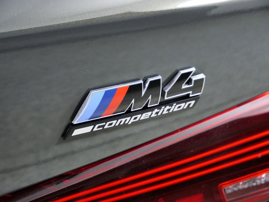 Thumbnail: 2026 BMW M4 - 12