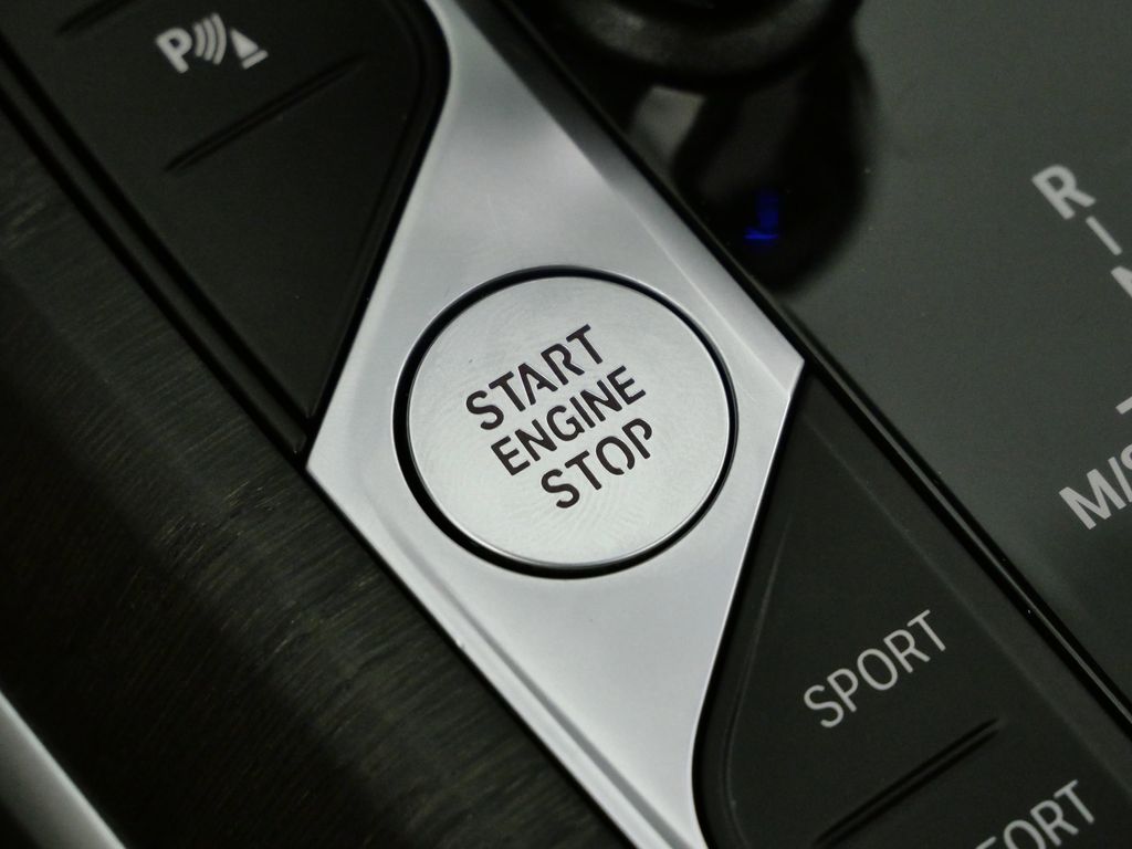 Thumbnail: 2021 BMW 3 Series - 48