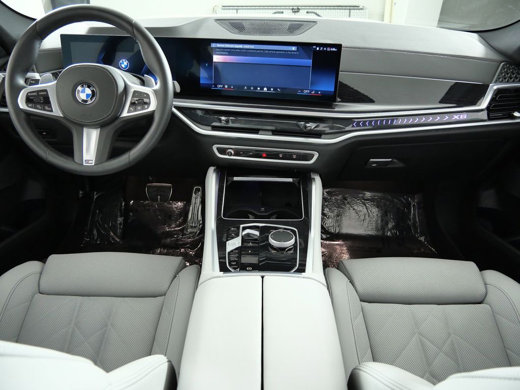 Thumbnail: 2025 BMW X6 - 6
