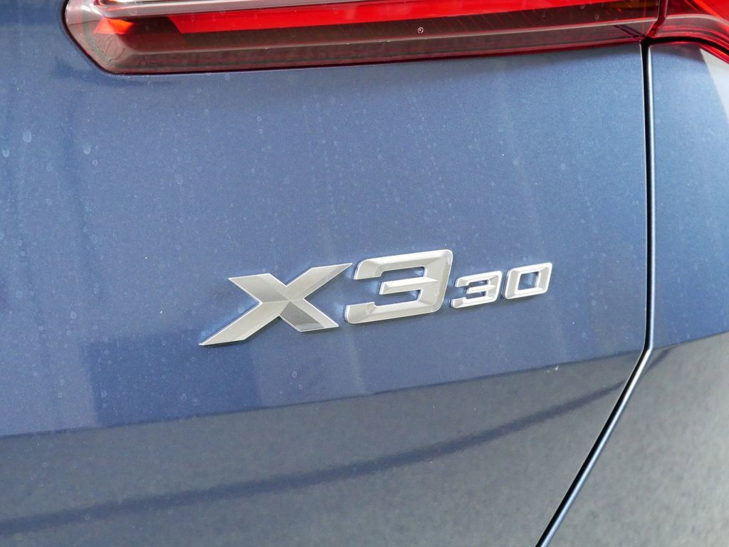 Thumbnail: 2025 BMW X3 - 13