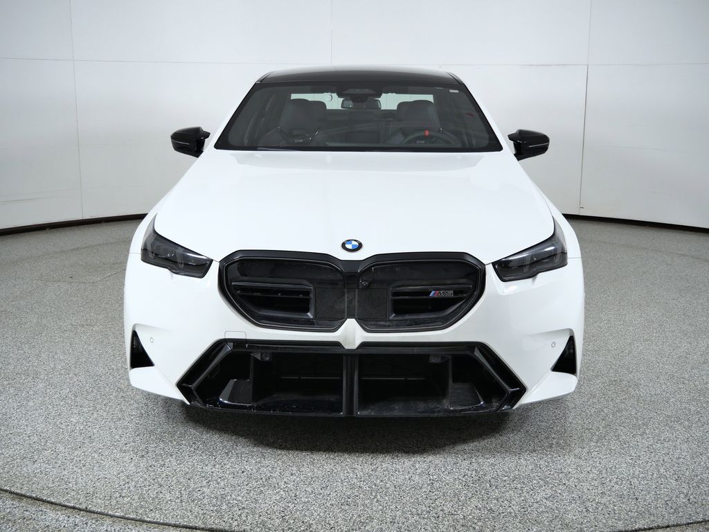 Thumbnail: 2026 BMW M5 - 2