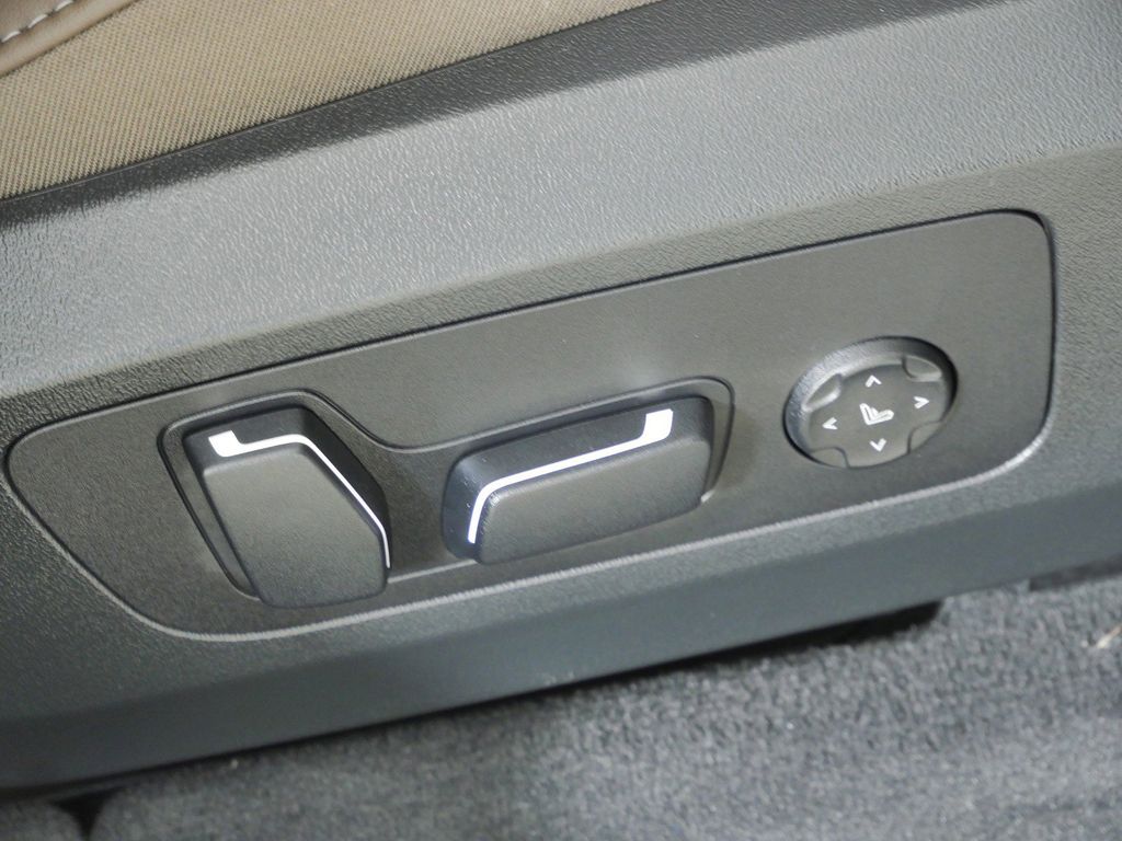 Thumbnail: 2026 BMW X3 - 23