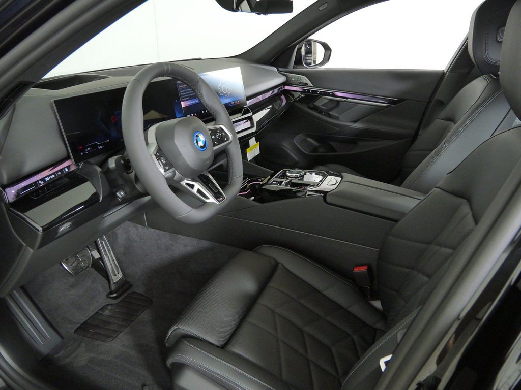 Thumbnail: 2027 BMW 5 Series - 34