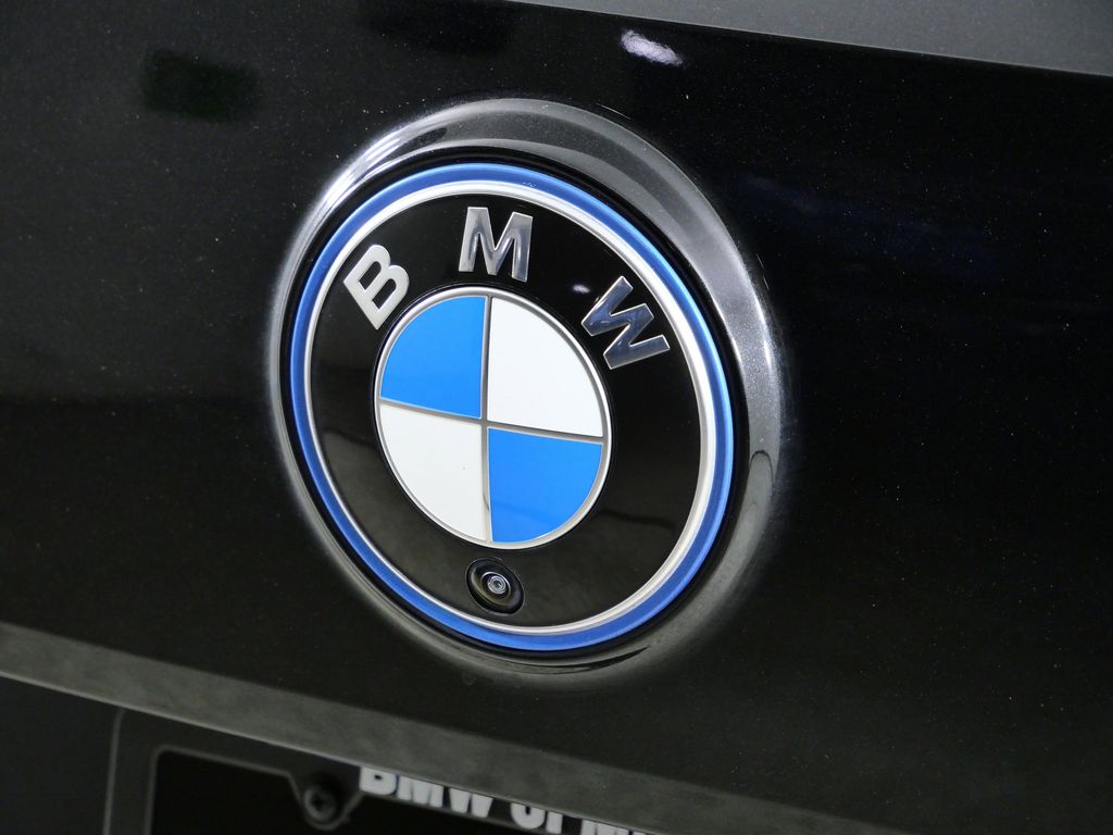Thumbnail: 2023 BMW iX - 14