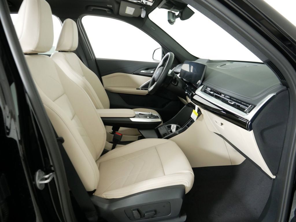 Thumbnail: 2025 BMW X1 - 22