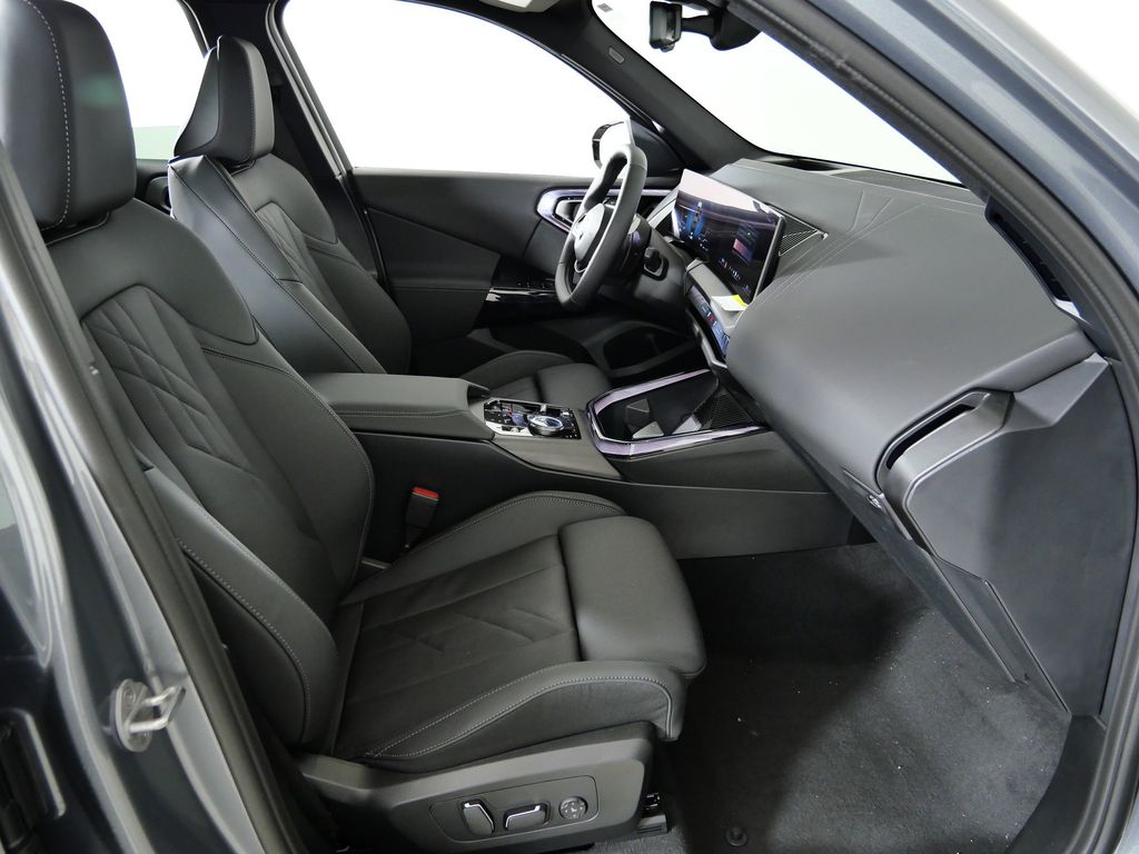 Thumbnail: 2026 BMW X3 - 21