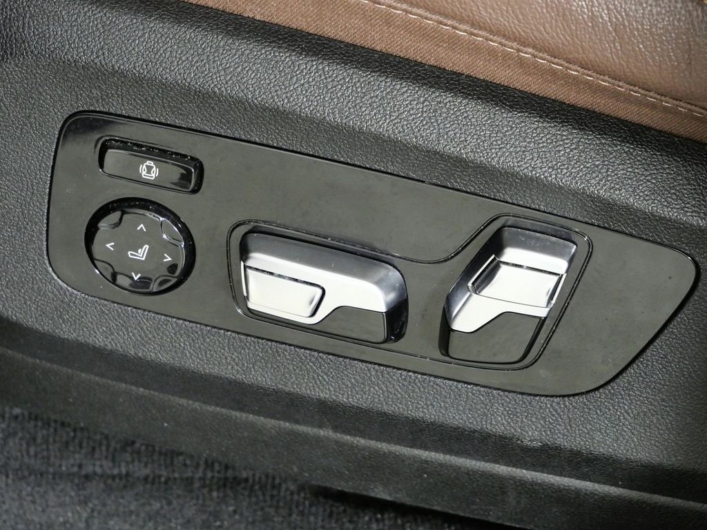 Thumbnail: 2022 BMW X5 - 39