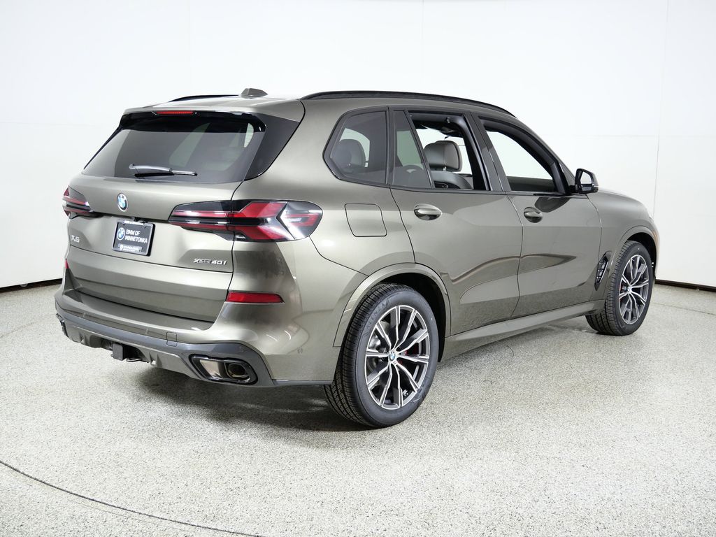 Thumbnail: 2026 BMW X5 - 9