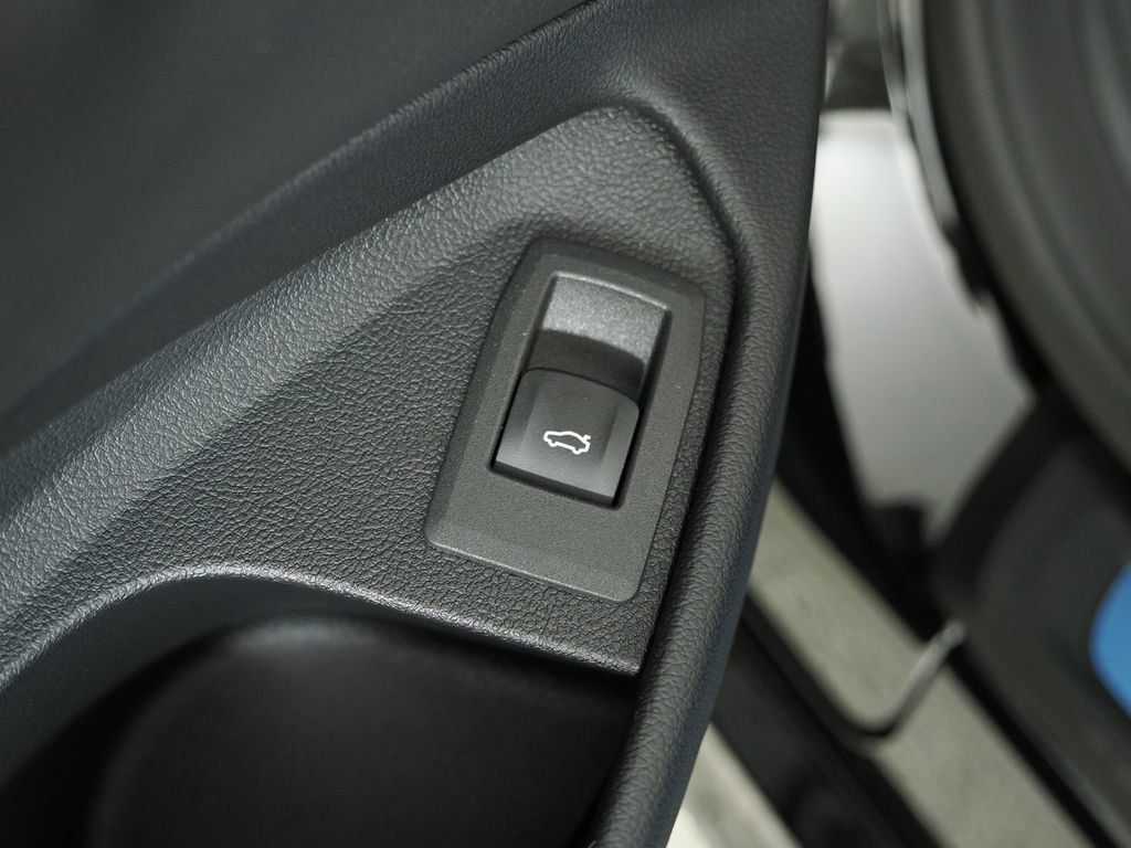 Thumbnail: 2026 BMW 4 Series - 34