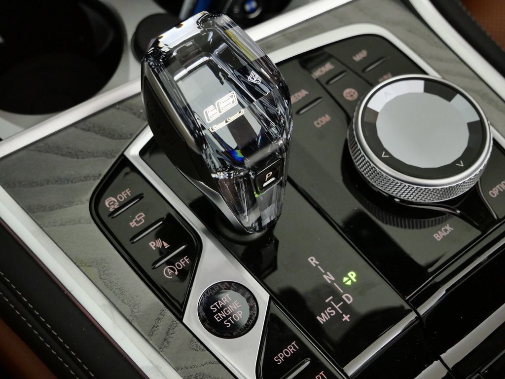 Thumbnail: 2026 BMW 8 Series - 48