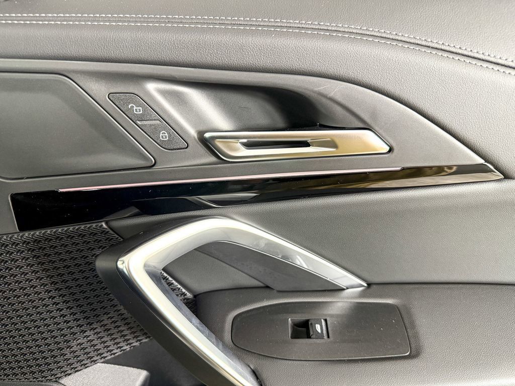 Thumbnail: 2025 BMW X1 - 25