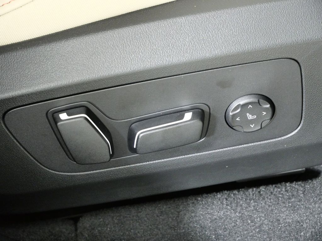 Thumbnail: 2026 BMW X3 - 23