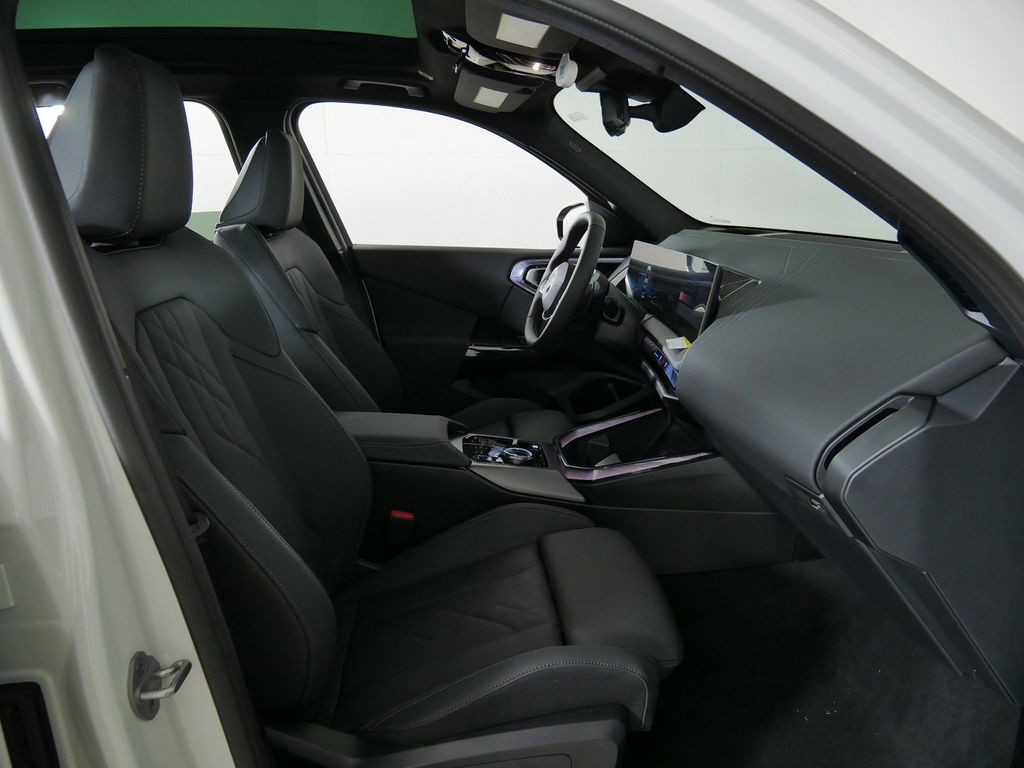 Thumbnail: 2026 BMW X3 - 20
