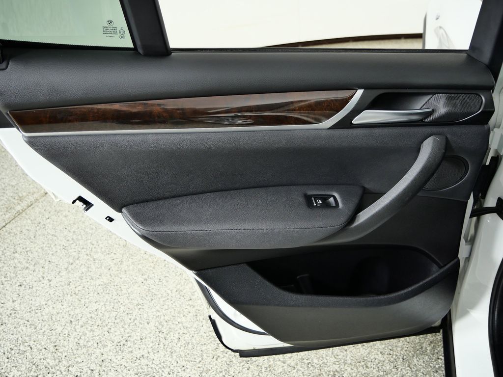 Thumbnail: 2017 BMW X3 - 30