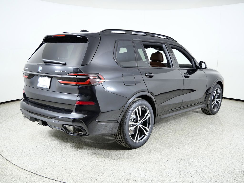 Thumbnail: 2026 BMW X7 - 9