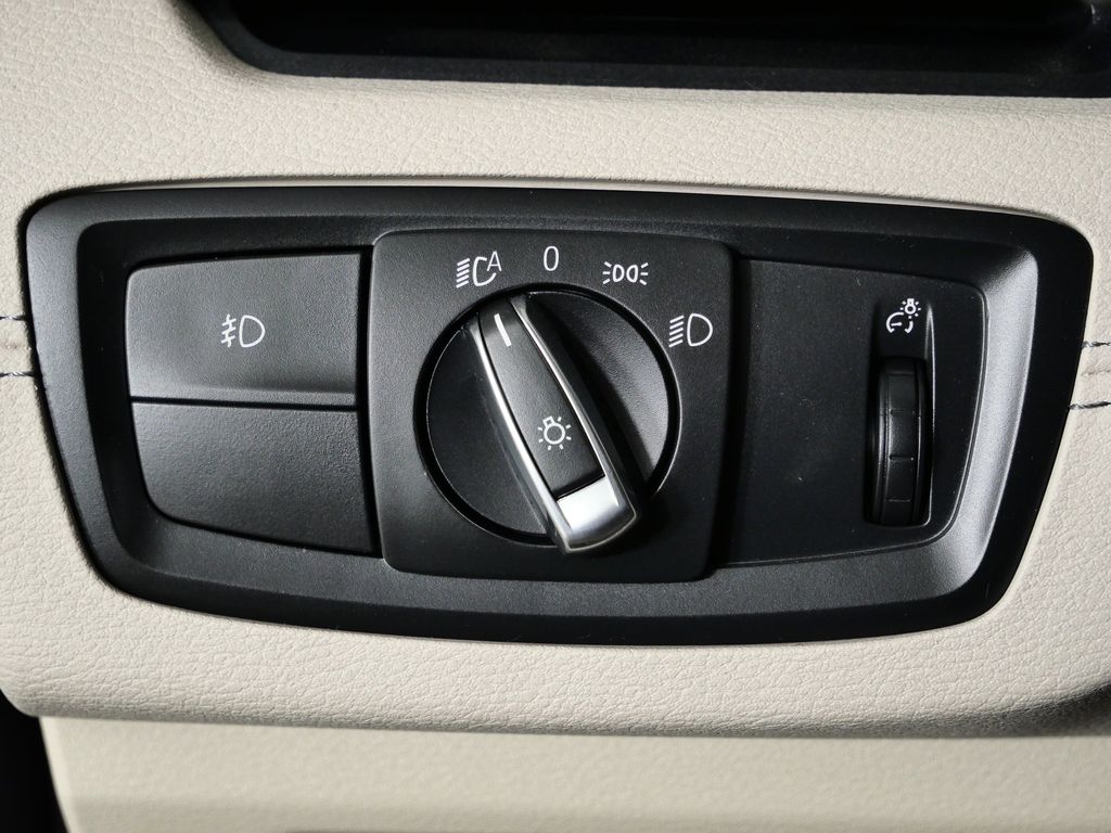 Thumbnail: 2020 BMW X2 - 39