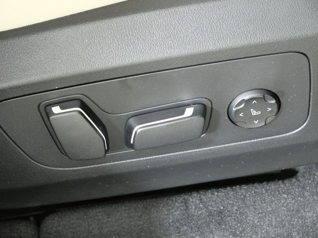 Thumbnail: 2026 BMW X3 - 23