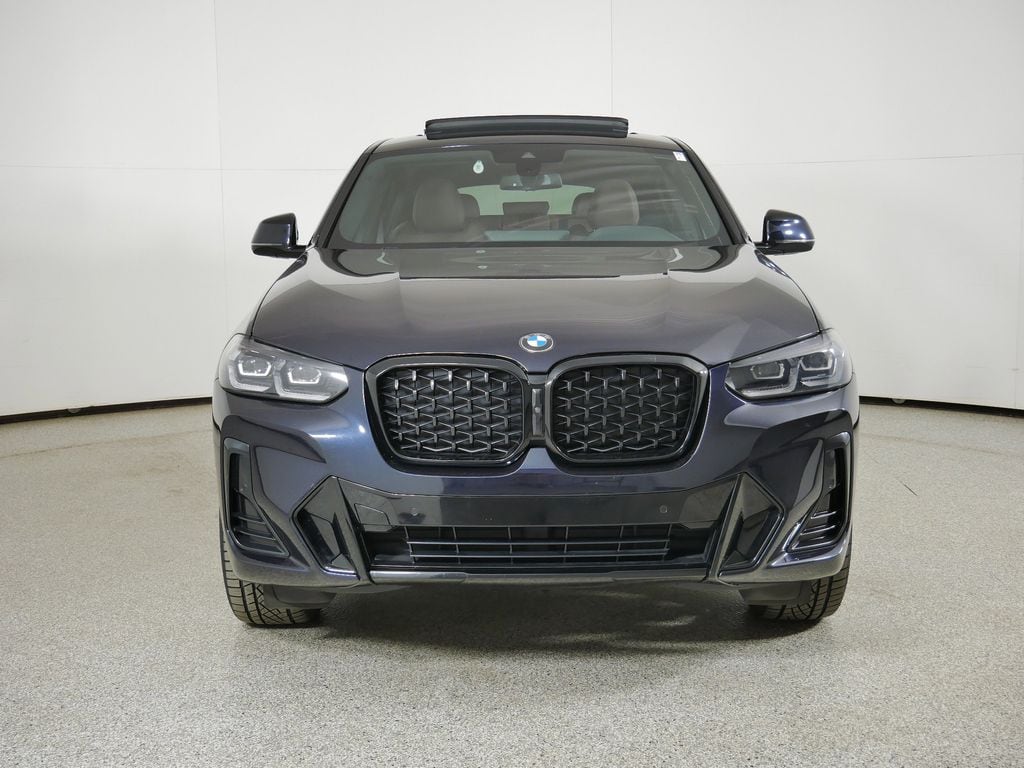 Thumbnail: 2023 BMW X4 - 3