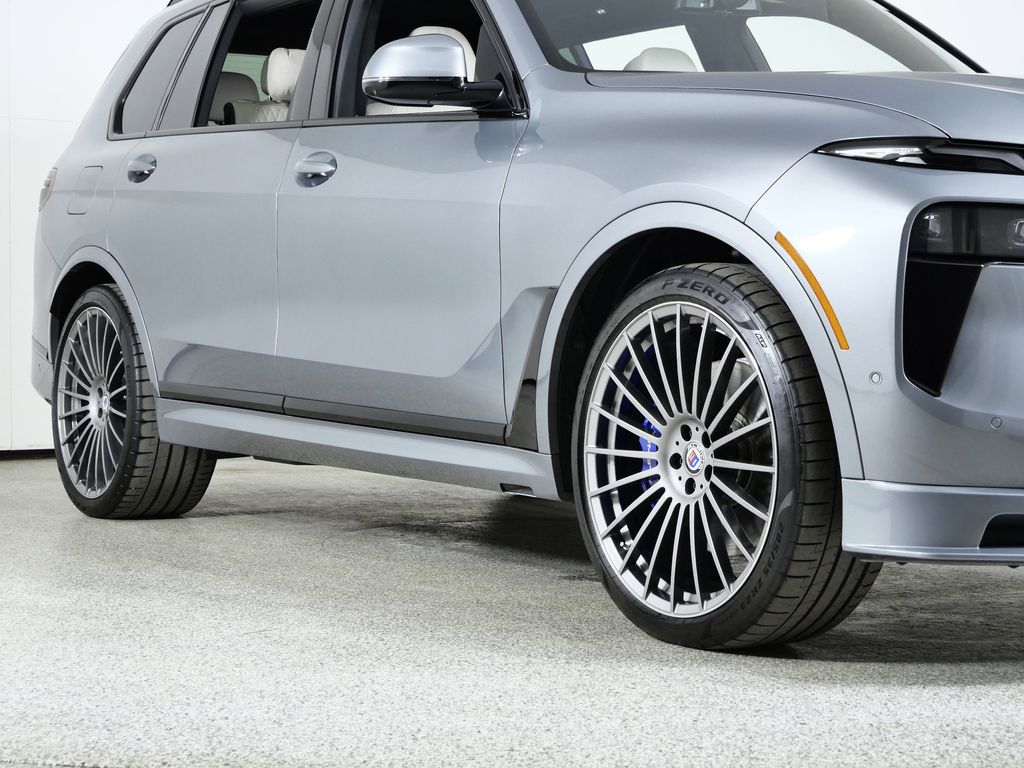 Thumbnail: 2023 BMW X7 - 8