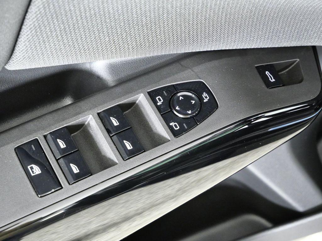 Thumbnail: 2026 BMW X3 - 36