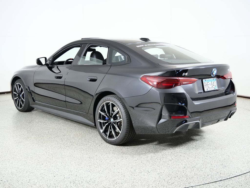 Thumbnail: 2025 BMW i4 - 17